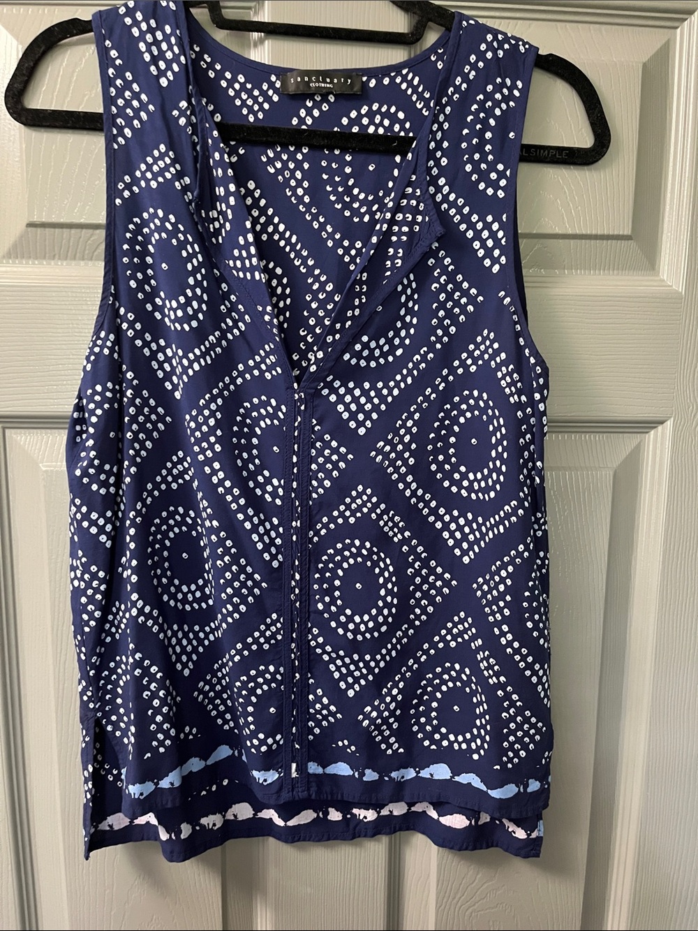 Sanctuary Clothing Navy and White Geometric Tank
